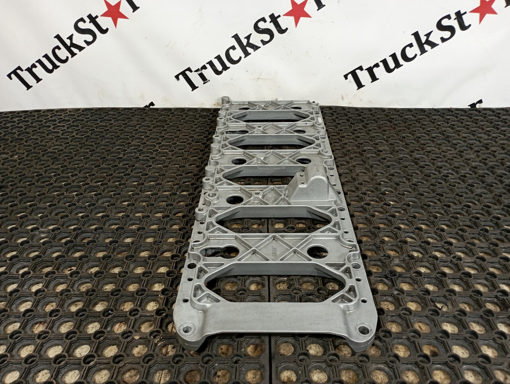 Плита двигателя 2018г.