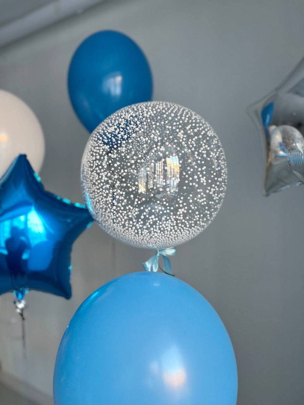 Голубые воздушные шары на грузиках №2541