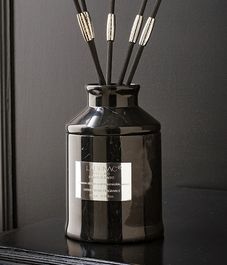 Cuir des Medicis, диффузор в мраморе Rinascimento collection, Ladenac Milano