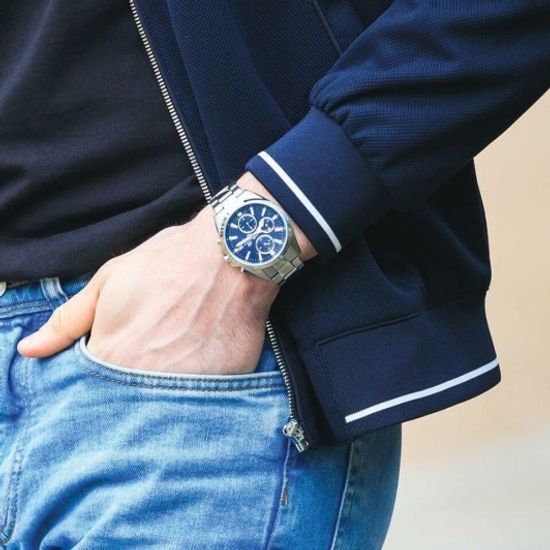 Наручные часы Casio EFV-560D-2AVUEF