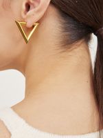TRIANGLE EARRINGS