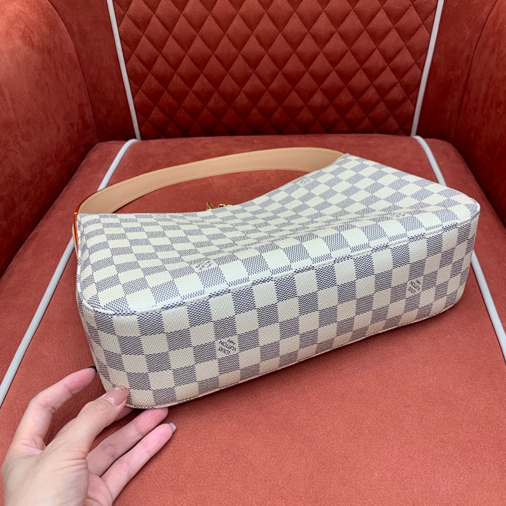 Louis Vuitton Slouchy PM