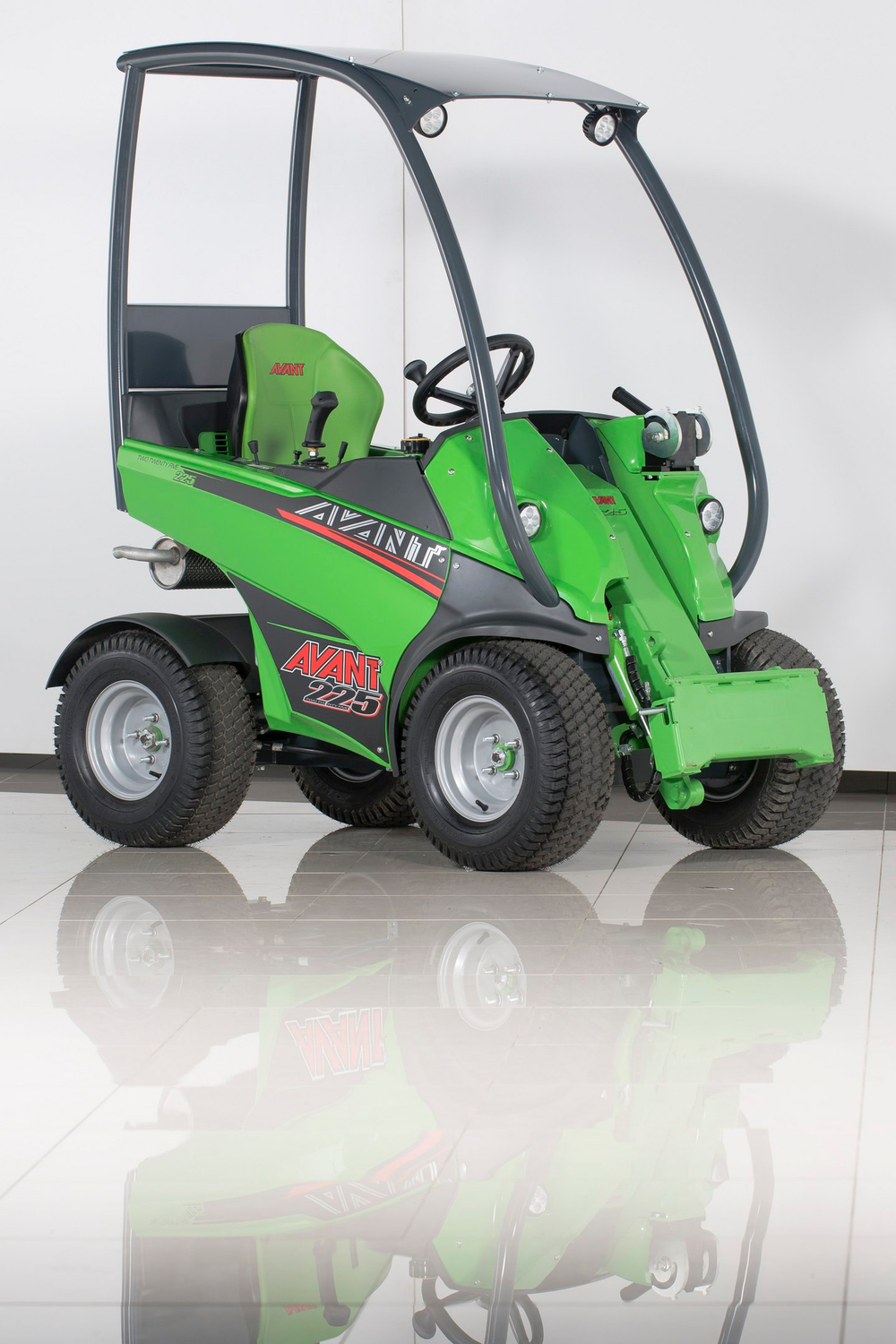 AVANT 200 — КОМПАКТНЫЙ МИНИ-ПОГРУЗЧИК