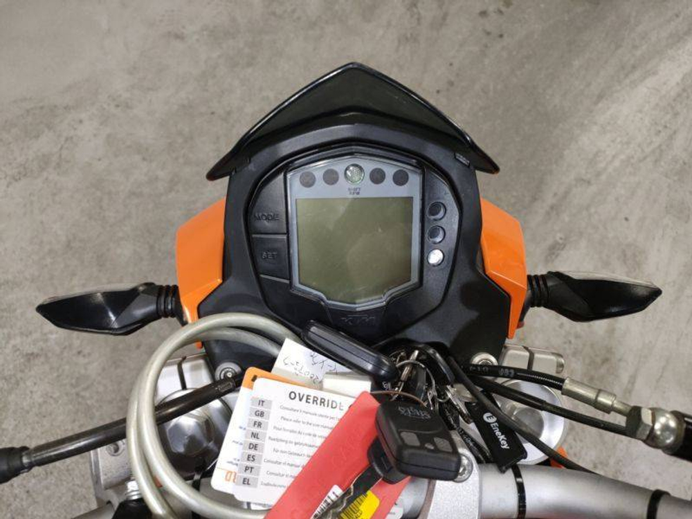 KTM  DUKE 200  vbkjuc403DC009007