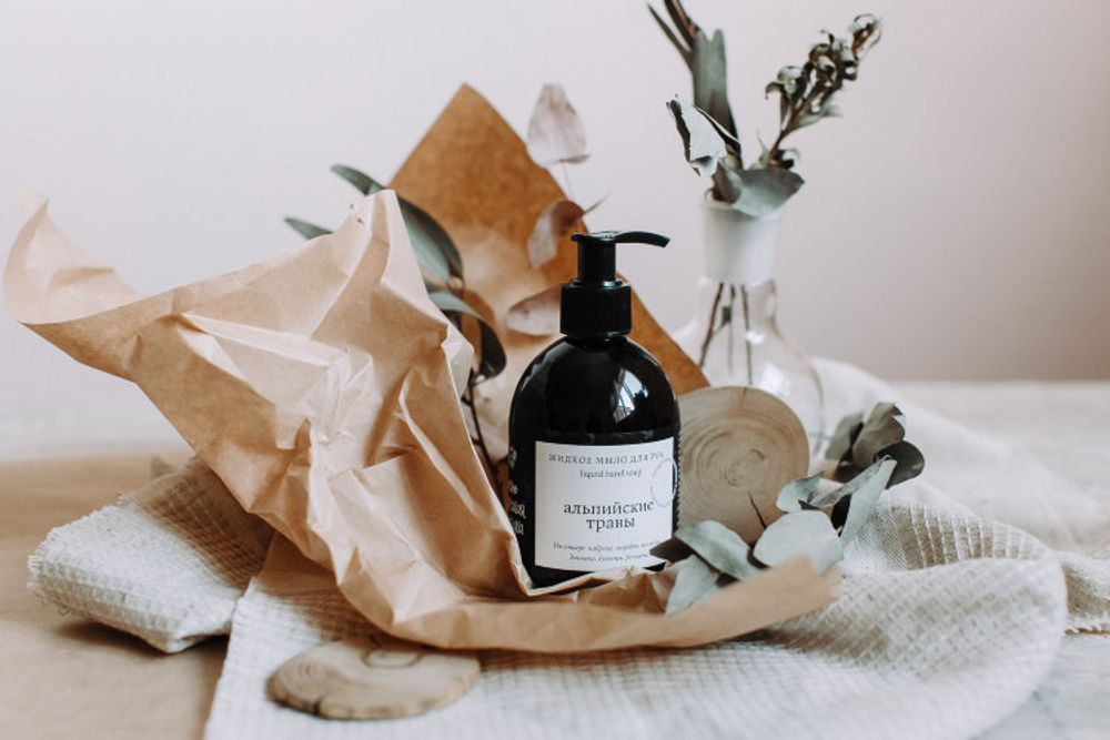 ЖИДКОЕ МЫЛО "АЛЬПИЙСКИЕ ТРАВЫ" 250мл (Краснополянская косметика)