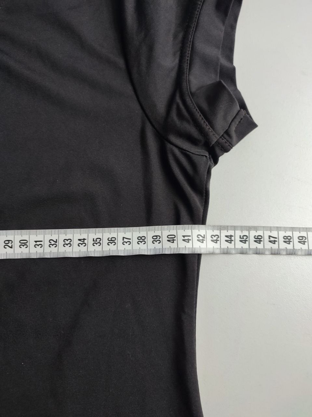 Футболка Oggi черного цвета 42 размер