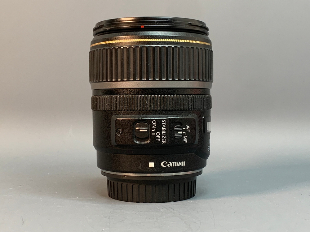 Canon EF-S 17-85mm 4-5.6 IS USM