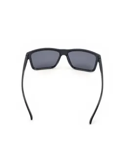 Солнцезащитные очки с поляризацией