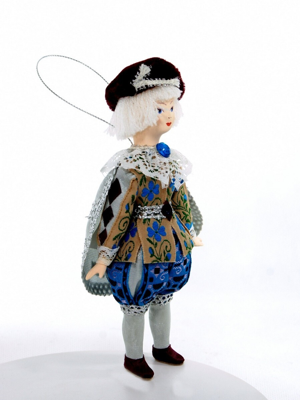 Подвесная фарфоровая кукла Паж. Сувенир ручной работы