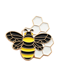 Металлический значок "Пчела с сотами"