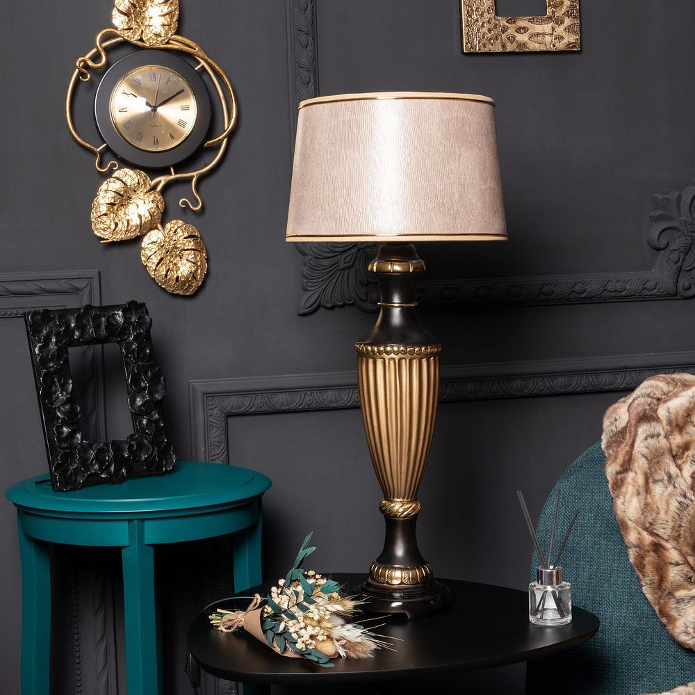 Настольная лампа Ваза Ребристая Бронза с абажуром Тюссо Игуана Беж