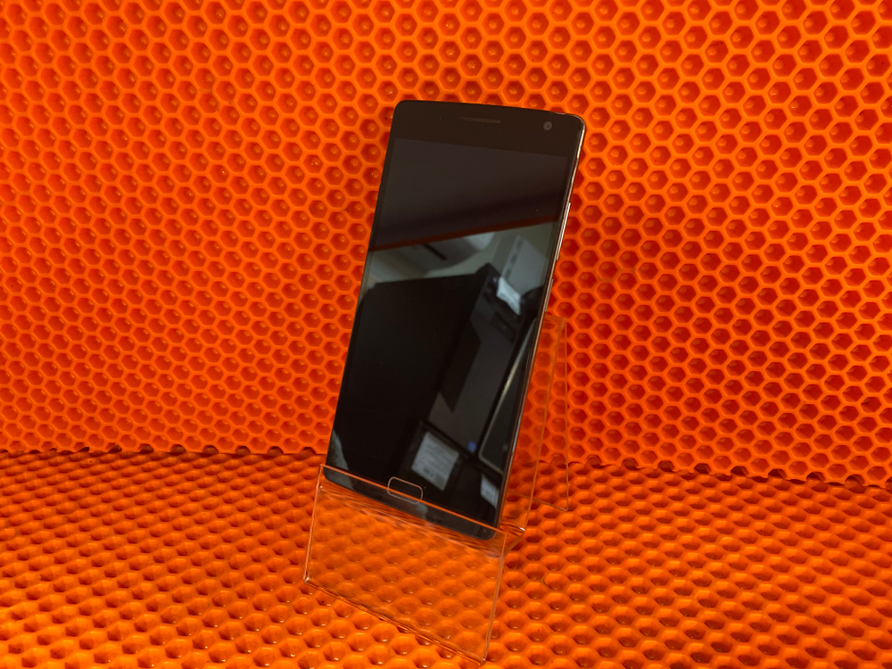 Смартфон OnePlus 2 4/64 ГБ