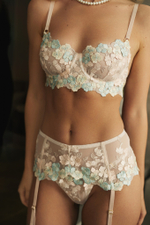 Пояс для чулок Lotus