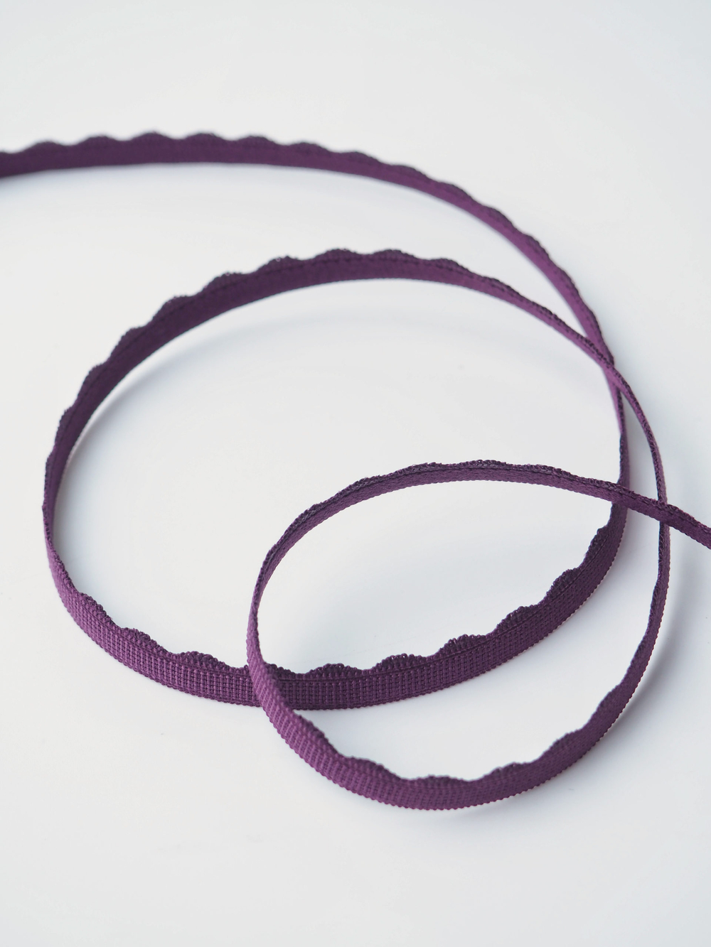 Резинка бельевая слива ажурная ширина 8 мм с учетом фестона