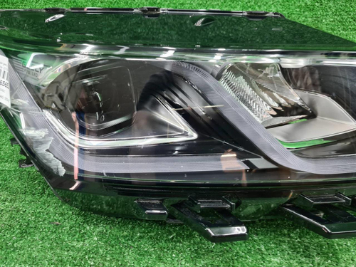 Битая Фара правая Geely Coolray (19-23) галоген