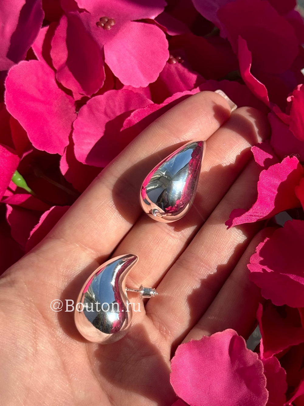 Серьги крупные капли серебристые в стиле БоттегаВ.