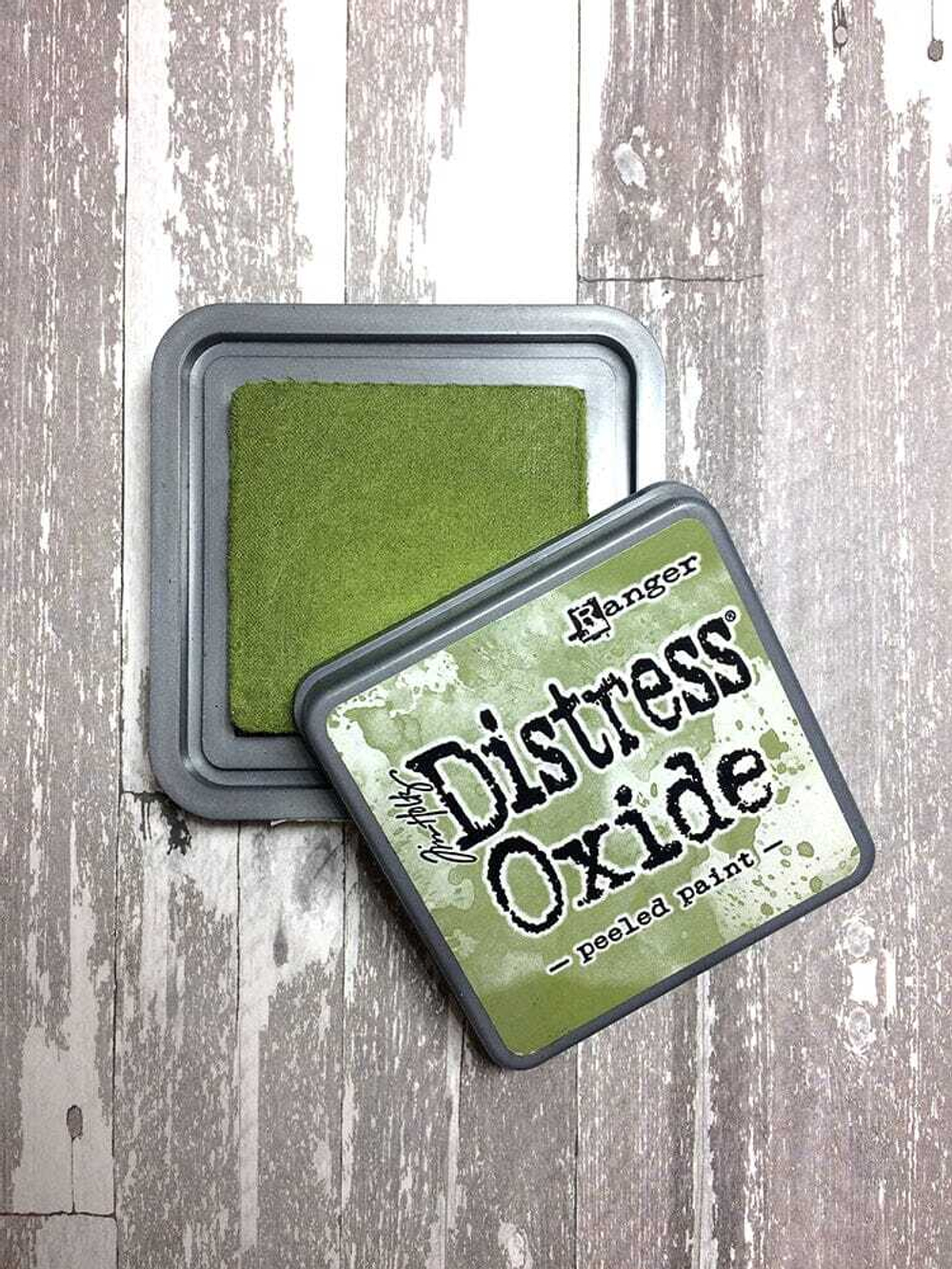 Distress Oxide Pad. Peeled Paint