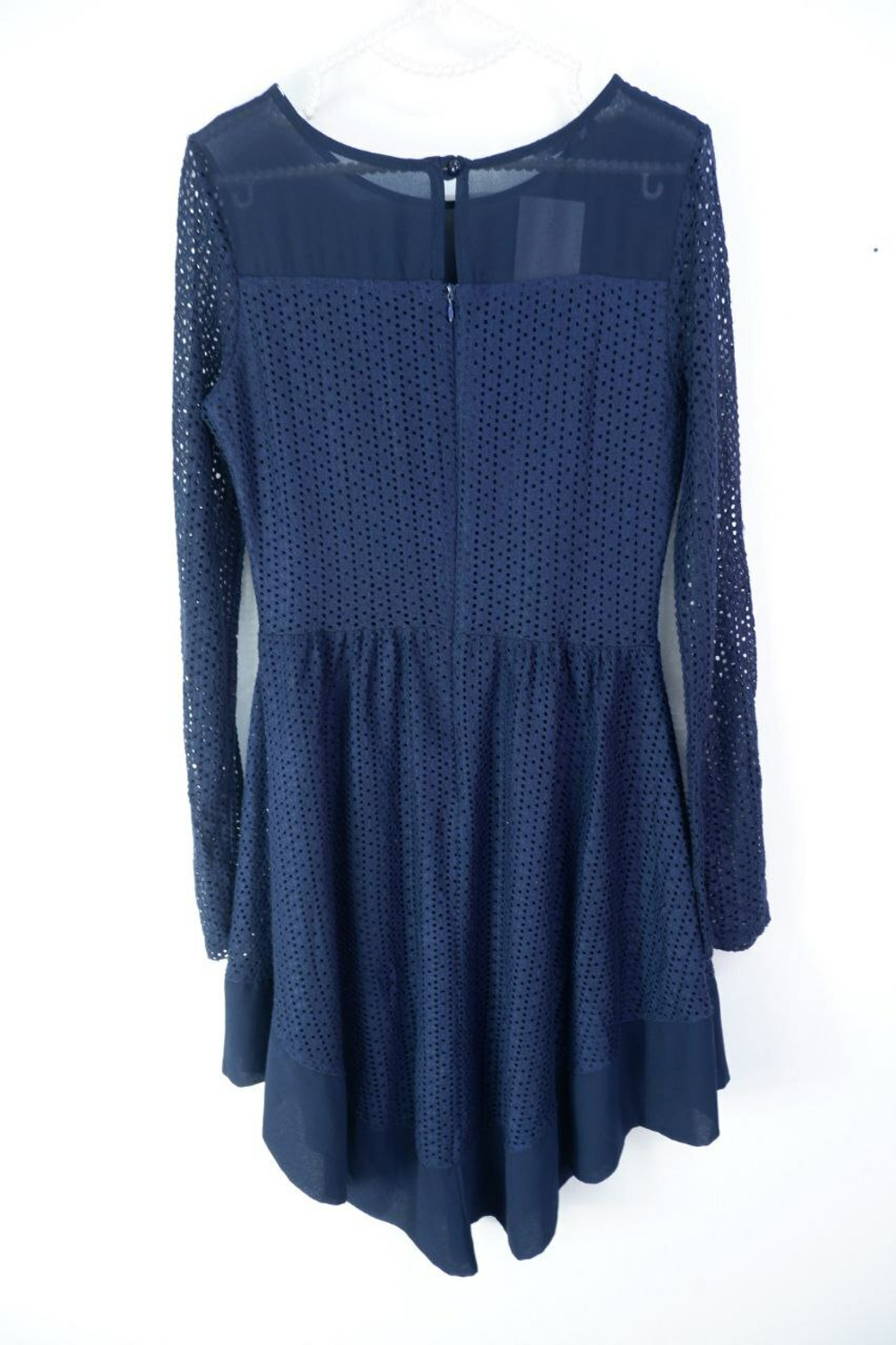 Платье изящное 42 размер