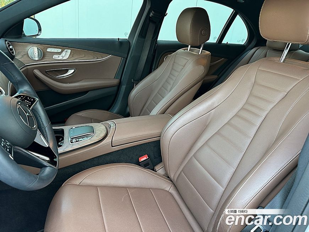 Mercedes-Benz E-Class W213 E300e 4MATIC Exclusive (05.2021)