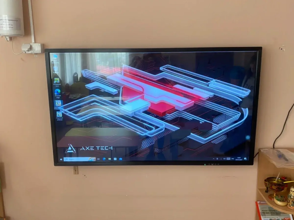Интерактивная панель Air 32"