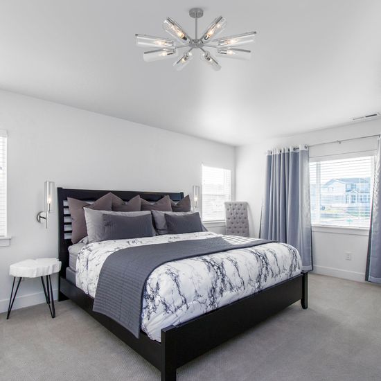 70144/8 / потолочный светильник / хром