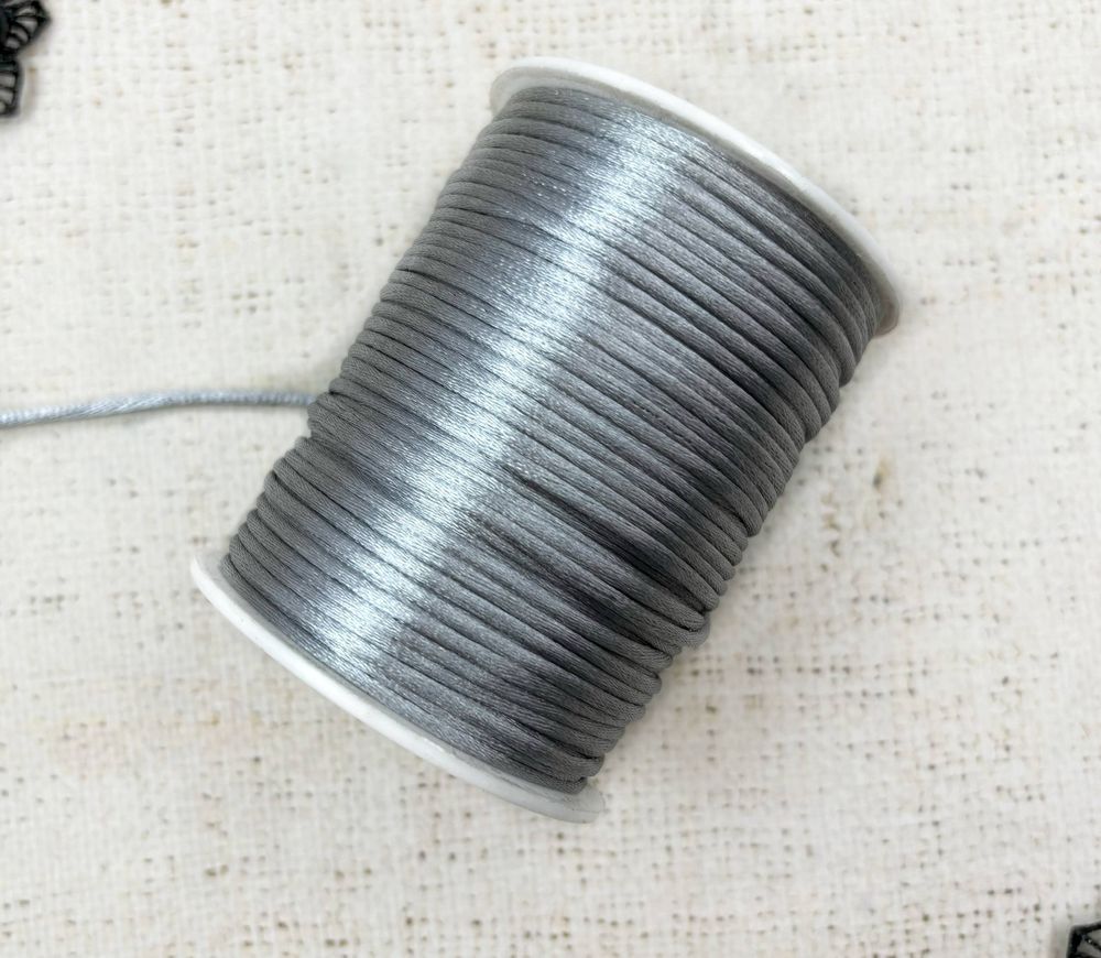 Шнур круглый атласный (для воздушных петель), 2 мм, серый