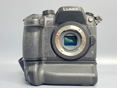 Panasonic Lumix DMC-GH4 + бат. блок