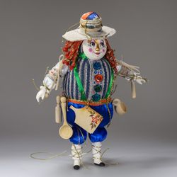 Вид спереди