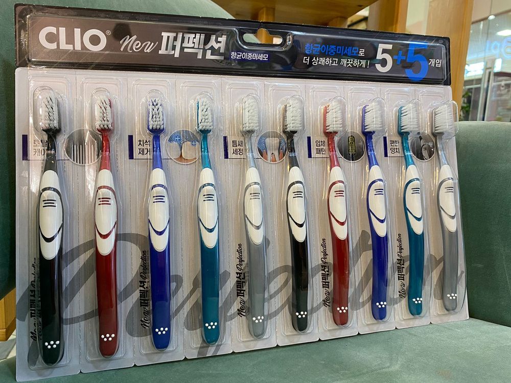 Clio Зубная щетка 1шт New Perfection Antibacterial Double Fine Toothbrush 1шт