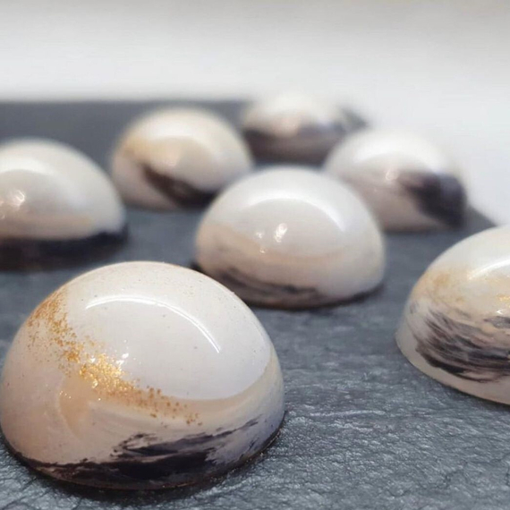 152 | Форма для шоколадных конфет "Полусфера 30мм" (275*175 мм)