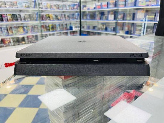 Sony Playstation 4 Slim 500Gb CUH-2108A, Без коробкой, S/N: 02274524541445146 (PS4, без игр, Б/У)