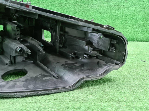 Корпус фары правый BMW 8er G14 G15 G16 (2018-2022)