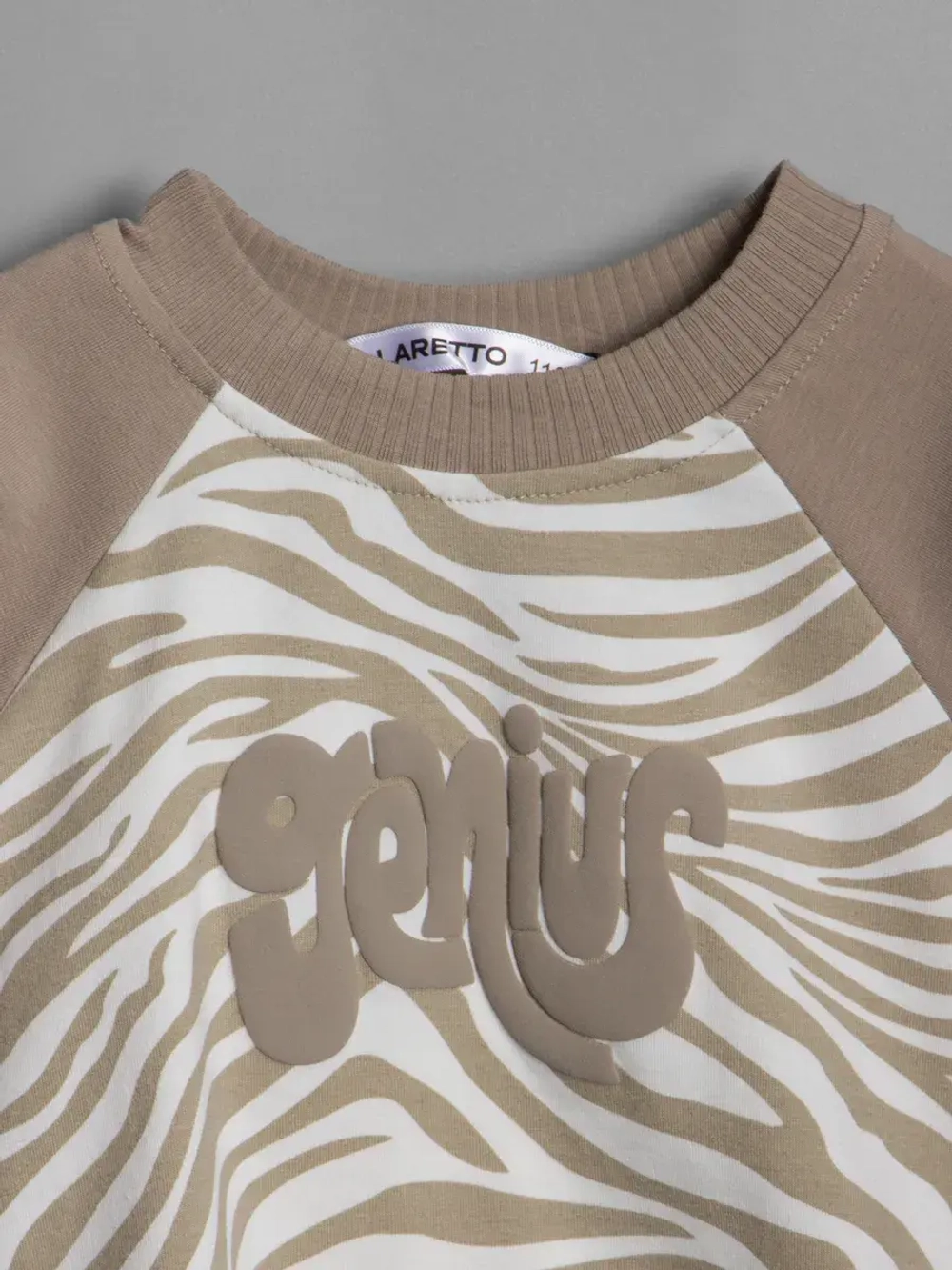 Костюм для девочки спортивный с шортами