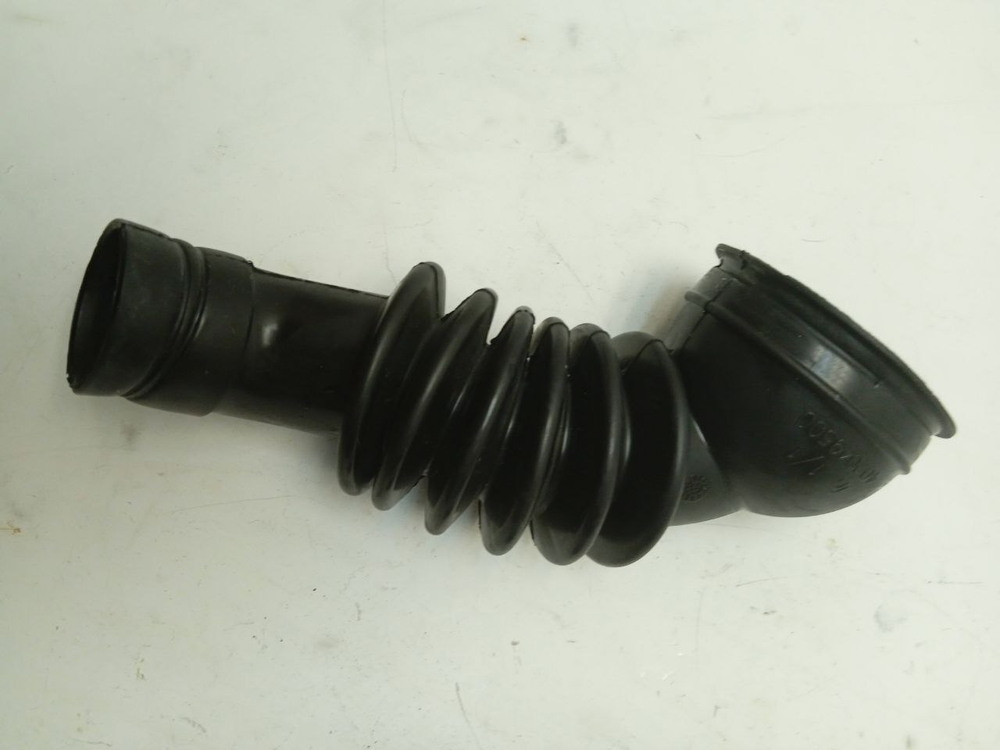 ZWS2101 кт9 Сливной патрубок стиральных машин Electrolux Zanussi 402049500 б/у