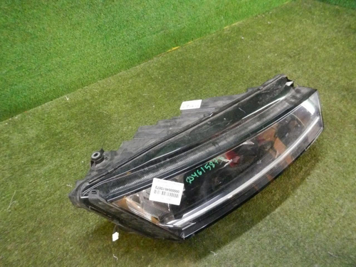 Битая Фара правая Skoda Octavia A8 (2019-н.в.) LED