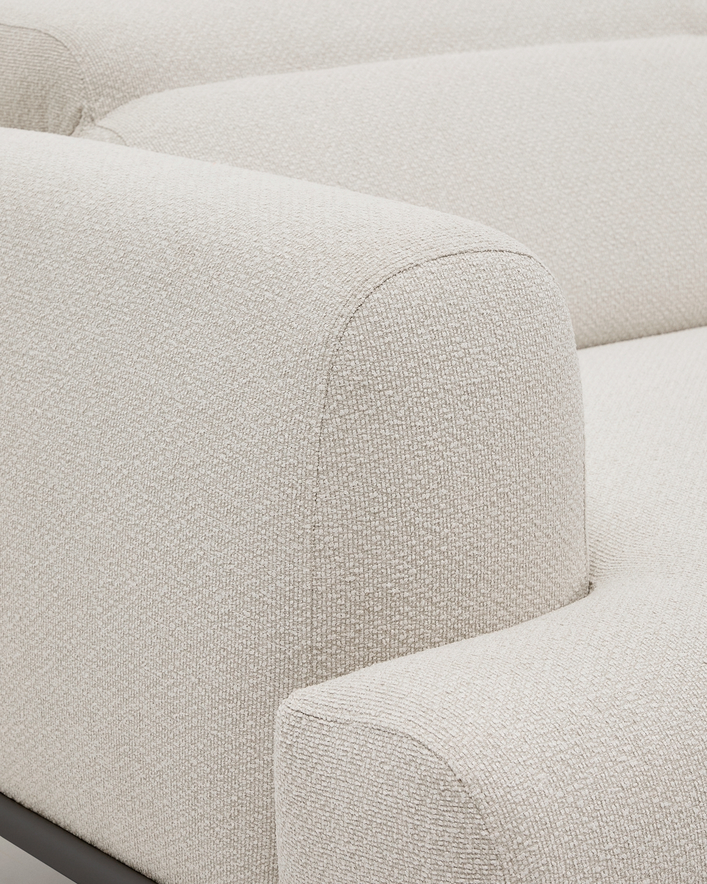 3-местный диван Aurum цвета экрю с откидывающимся подголовником