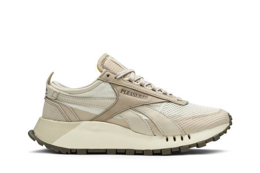 Кроссовки Pleasures X Reebok Classic Leather