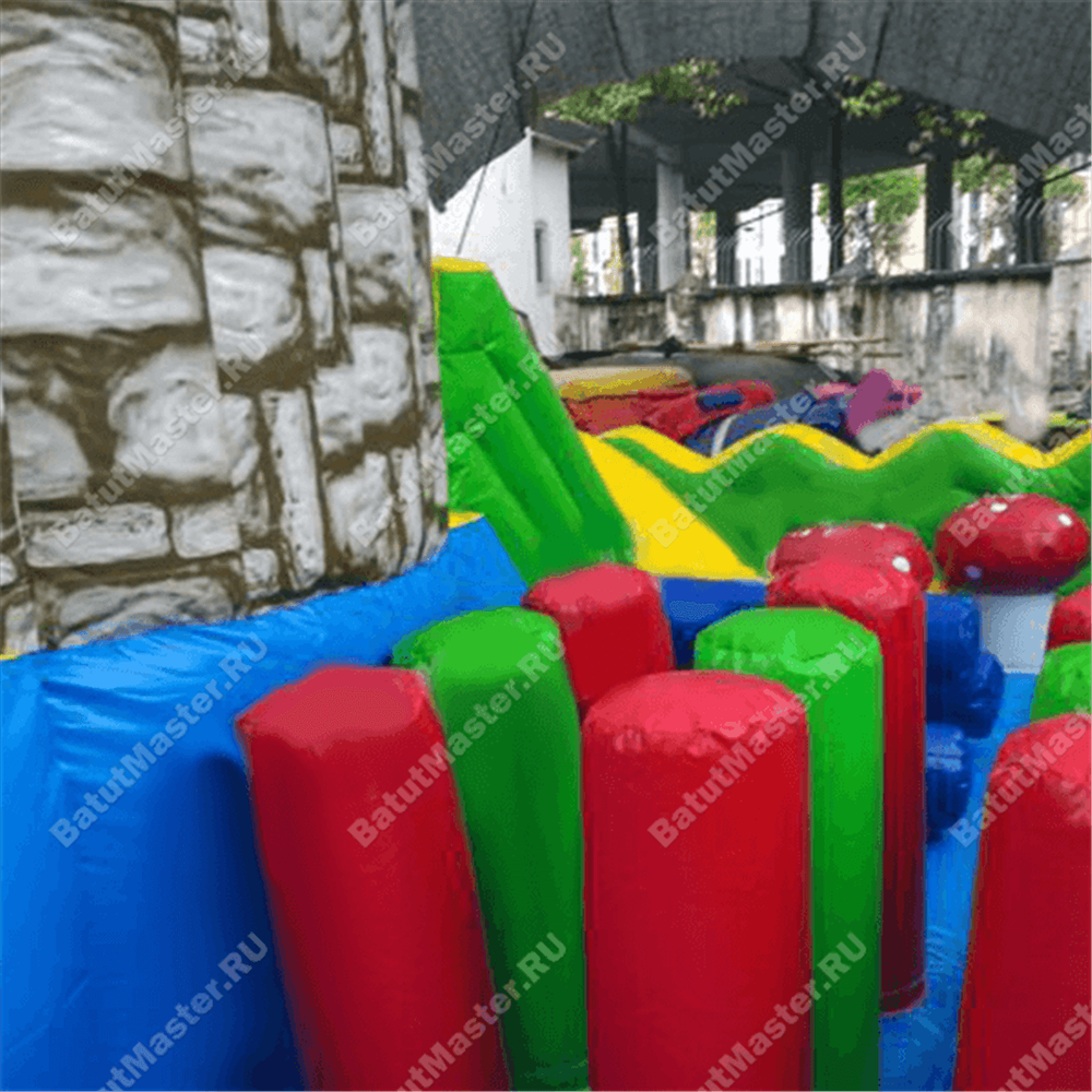 Большой надувной батут "Средневековье" 10*10*5 м