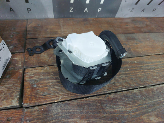 Ремень безопасности задний левый C-Class (W205) 14-21 Б/У Оригинал A2058600585