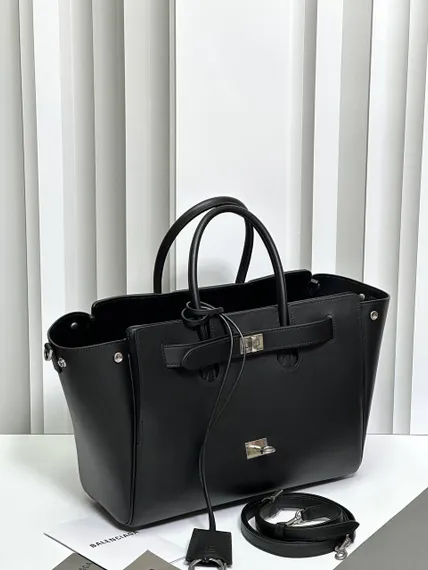 Сумка BALENCIAGA Bel Air Carry All Bag черный/серебро