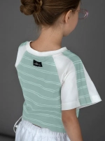 Футболка для девочки укороченная оверсайз