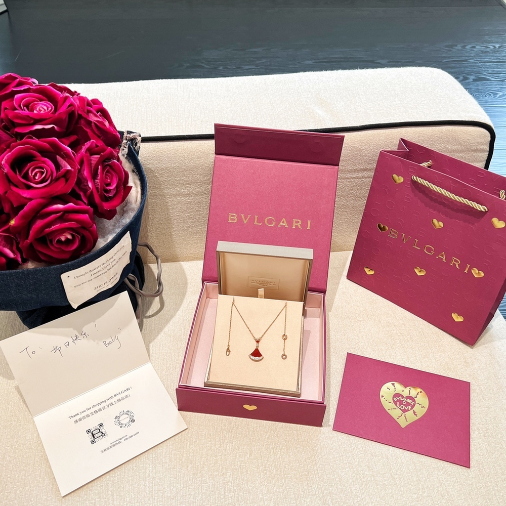Bvlgari Divas' Dream Necklace