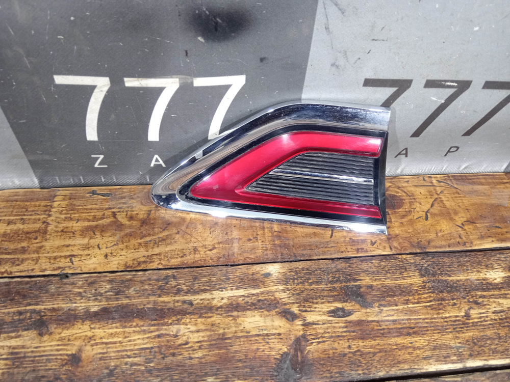 Накладка крыла переднего правого Hongqi HS5 19-нв Б/У Оригинал 5407420DD01004