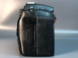 Nikon D7000, 141.000 кадров пробега, не записывает видео