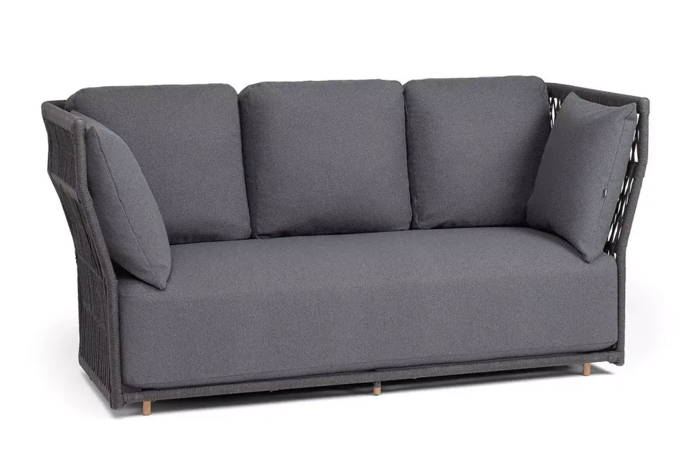 "Лугано" диван 3-местный плетеный из роупа, каркас алюминий темно-серый (RAL7024) муар, роуп темно-серый круглый, ткань темно-серая YB25-0027