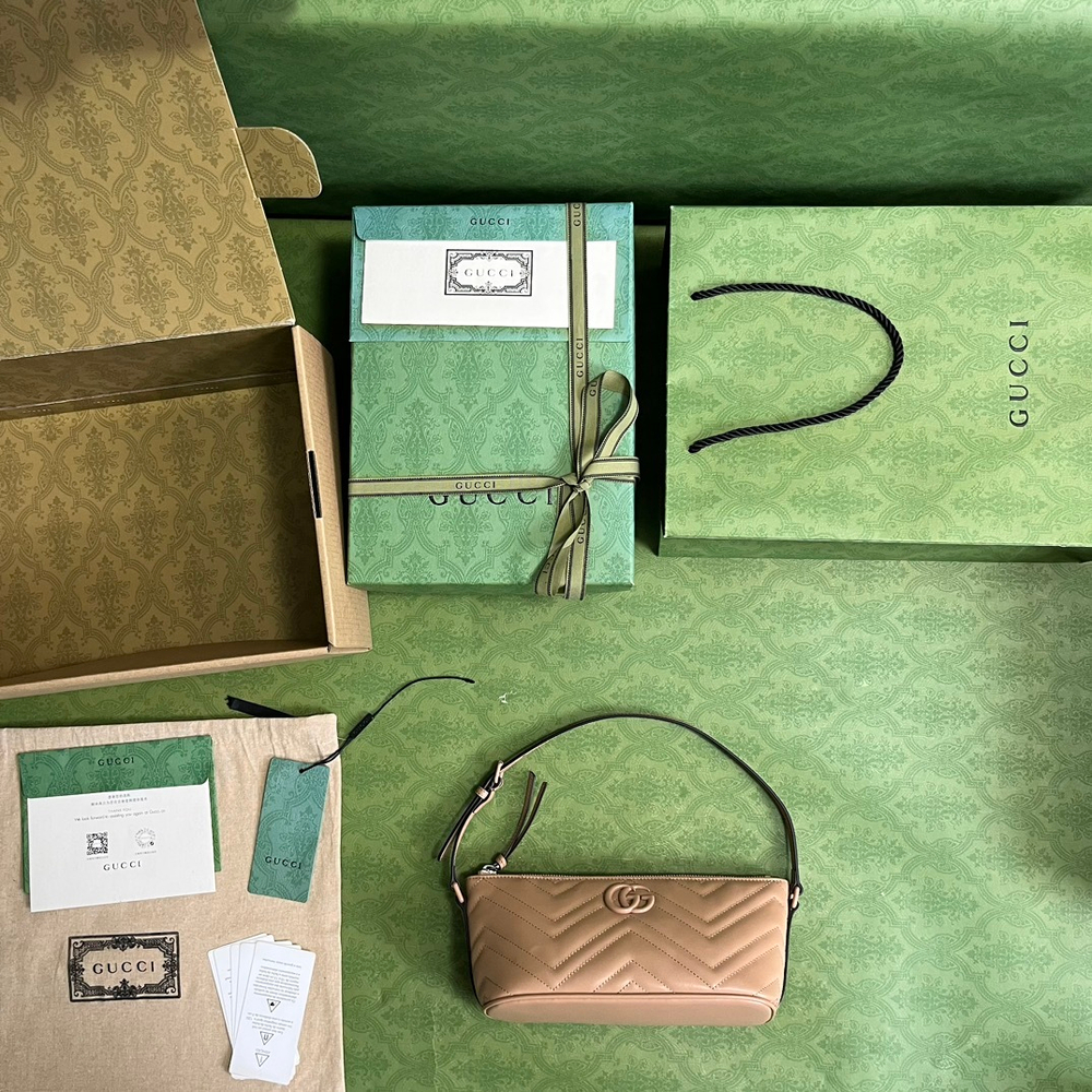 Gucci Marmont 23 cm