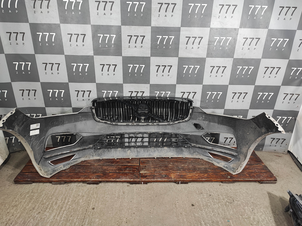 Бампер передний Volvo XC60 2 17-21 Б/У Оригинал 39847066