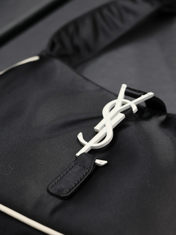 Saint Laurent Le 5 à 7 Hobo Bag