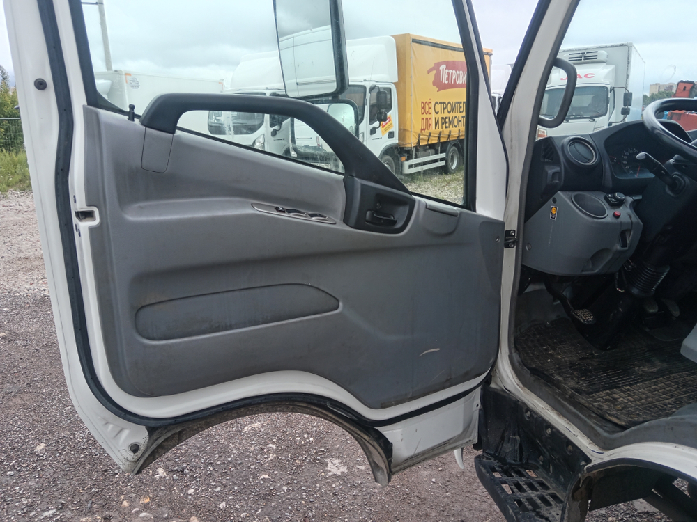 Центртранстехмаш АФ-4771* на шасси HINO 300 4x2 изотермический/рефрижератор с гидробортом (кат. C) А