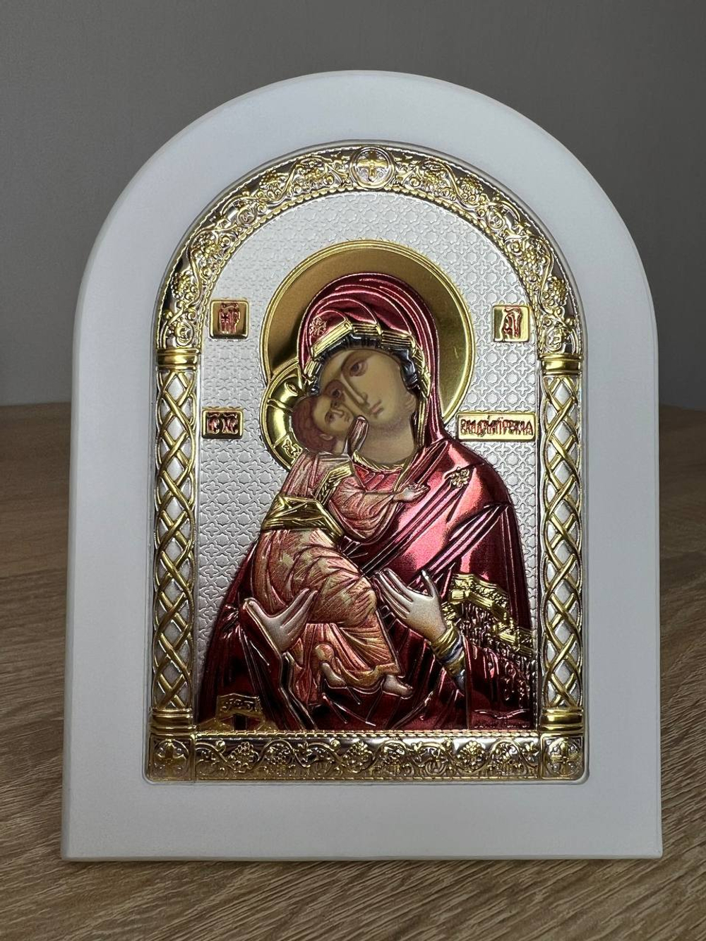 Владимирская БМ, икона арочная, белое дерево, эмаль 86х112